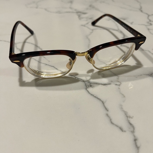 Rayban Stylish Tortoise Shell Glasses - Picture 6 of 6